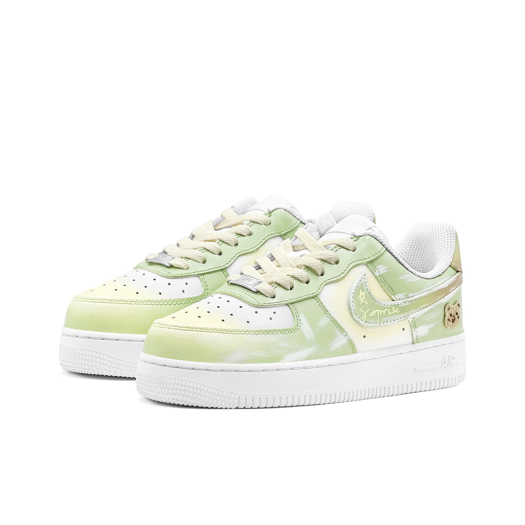 حذاء نايك اير فورس 1 للسيدات ذ - مراجعة Nike Shoes Air Force 1 وسعره
